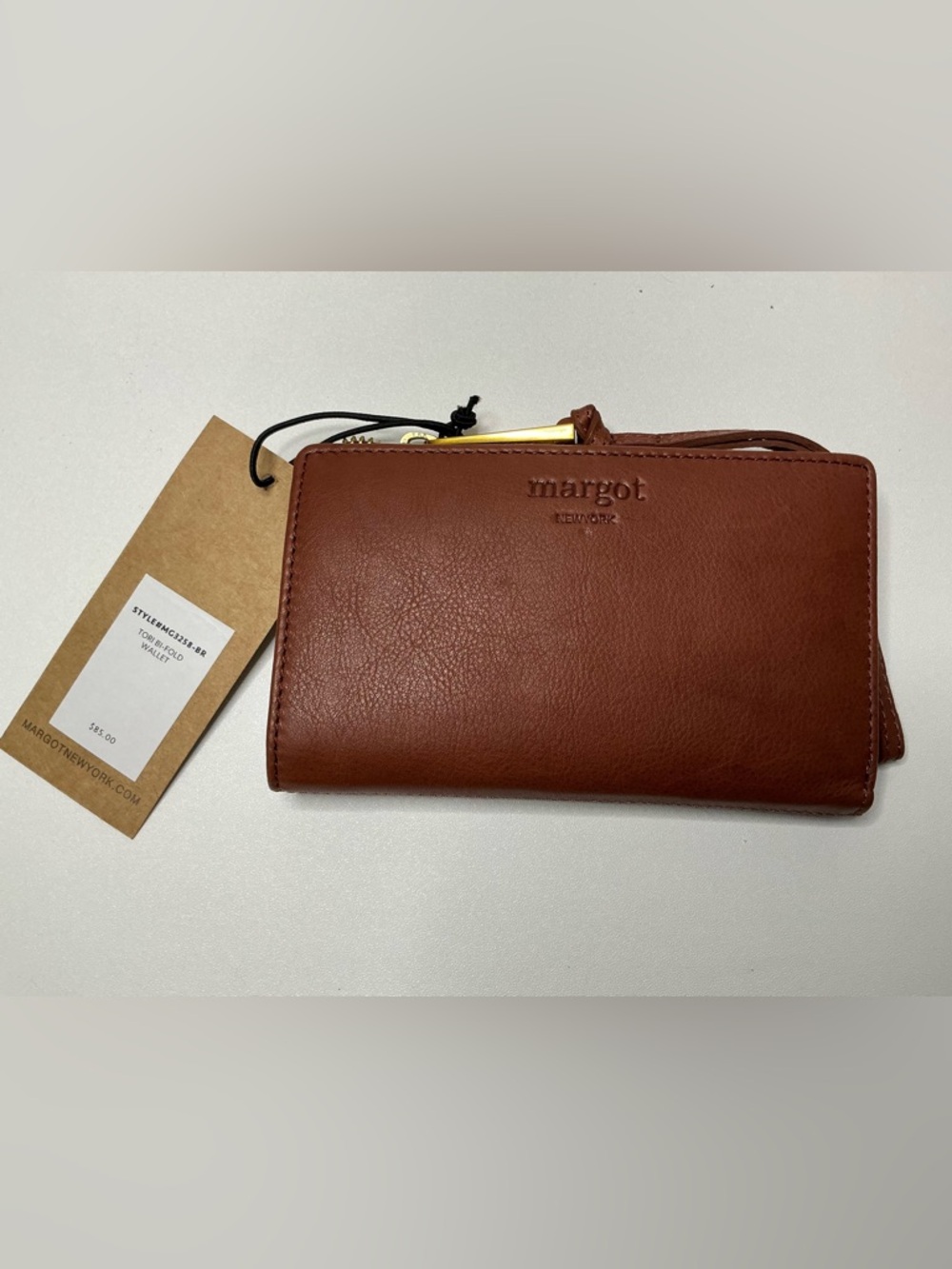 Margot Tori Leather Bifold Wallet in Brandy NWT - Picture 5 of 7